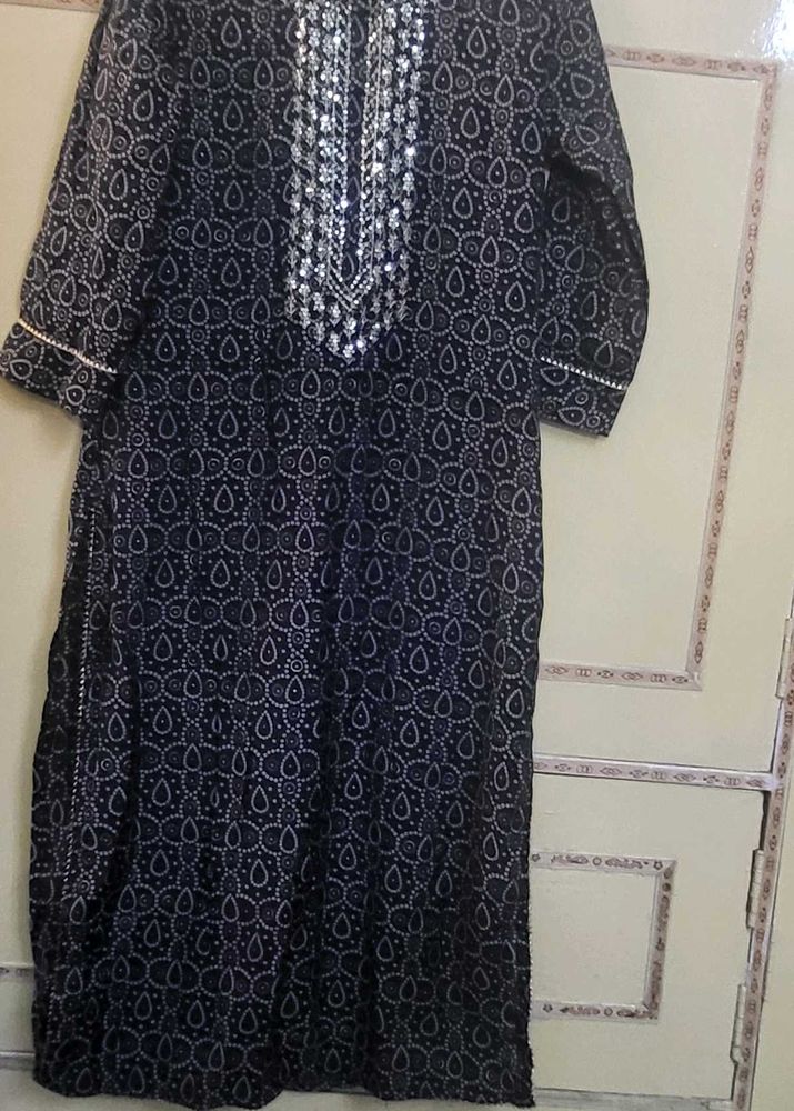 Elegant Navy Blue Kurta with Embellished Neckline