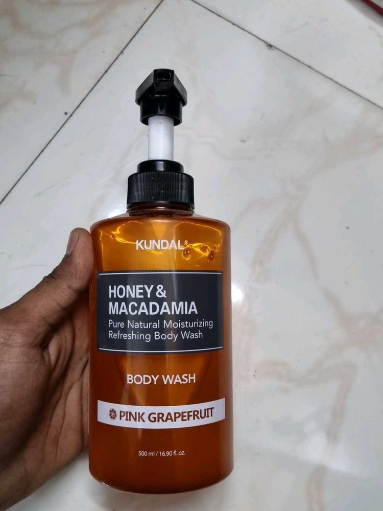 Kundal Honey &amp; Macadamia Body Wash