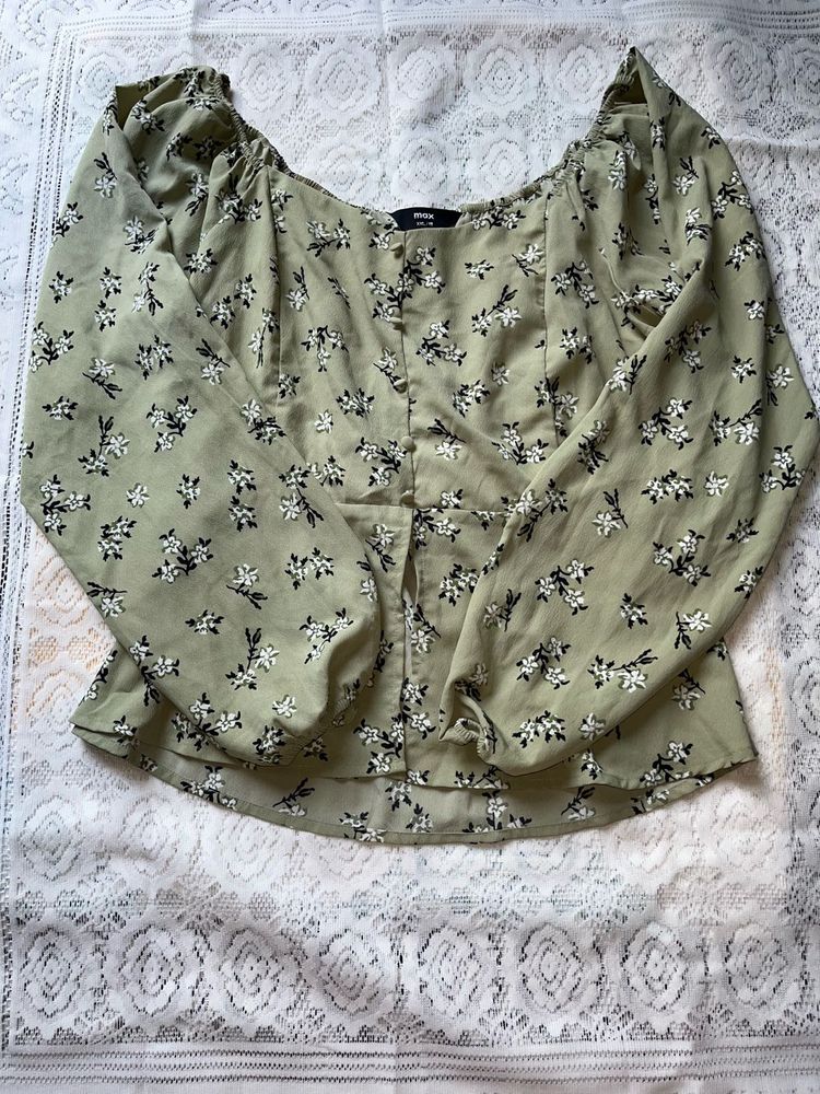 Chic Floral Print Puff Sleeve Top