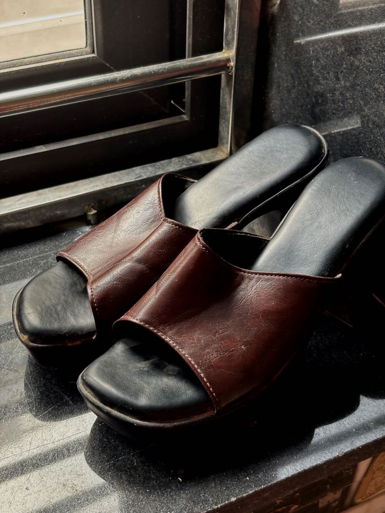 Stylish Brown Wedge Sandals
