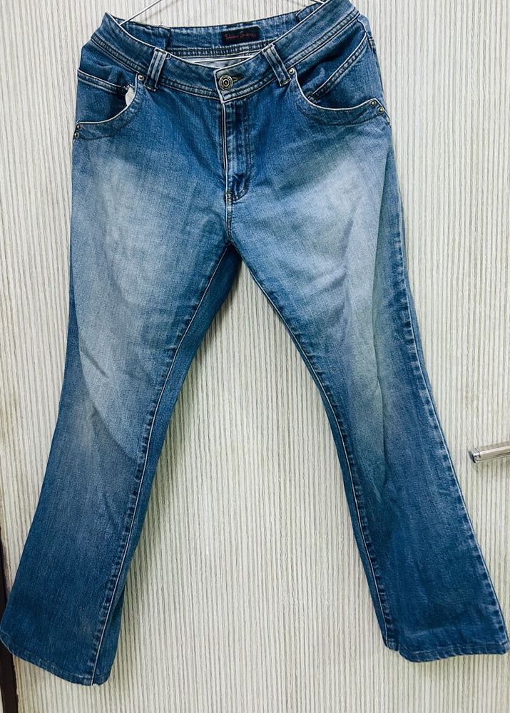 Mid Rise Bootcut Jeans - Blue
