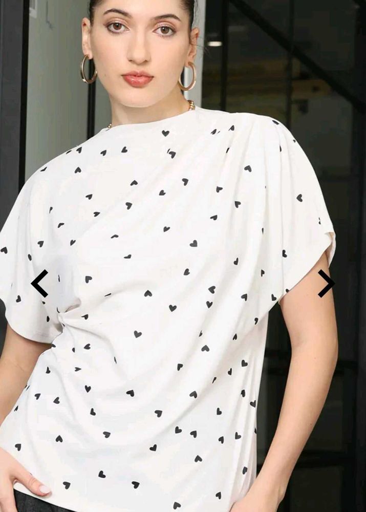 Chic White Heart Print Top