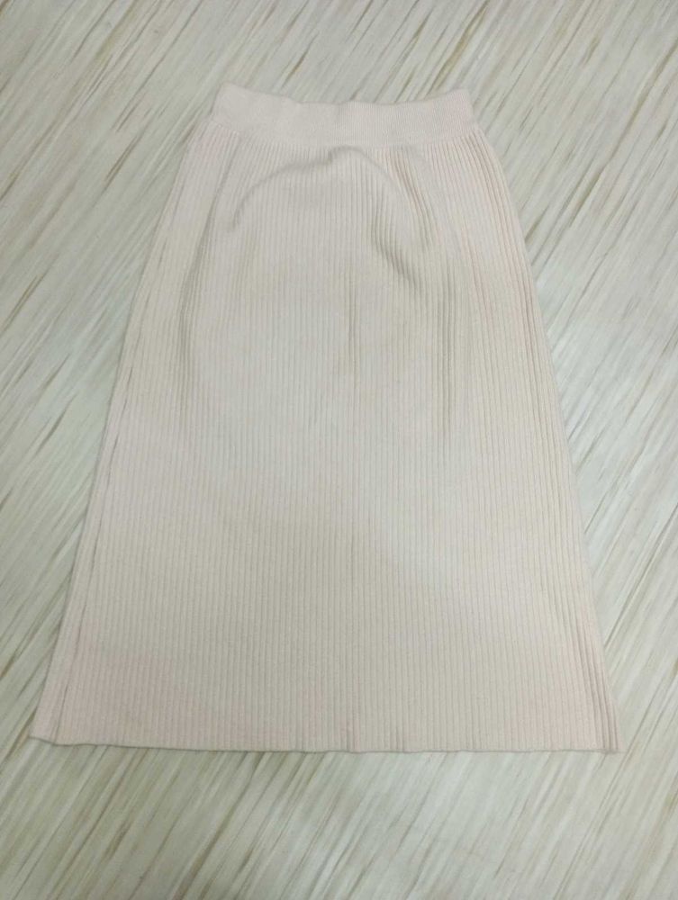 Ribbed Midi Skirt