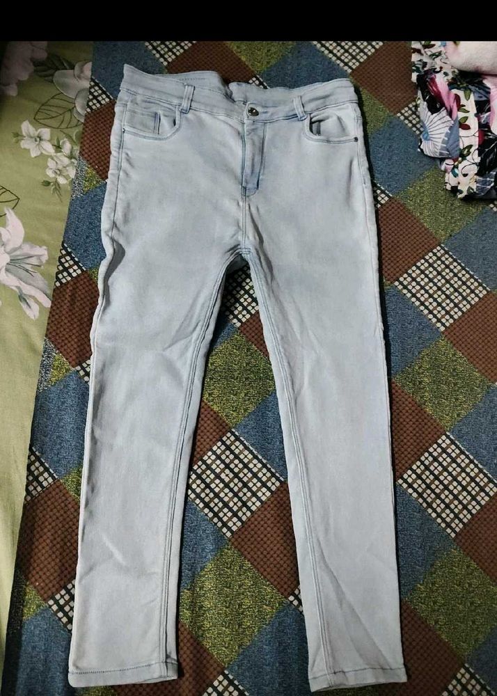 Light Wash Slim Fit Jeans