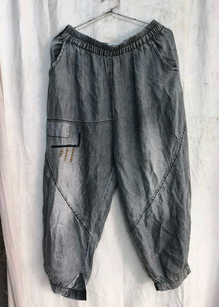4249. Washed Grey Cargo Pants