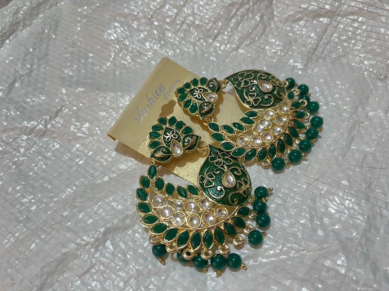 Elegant Green Enamel Earrings
