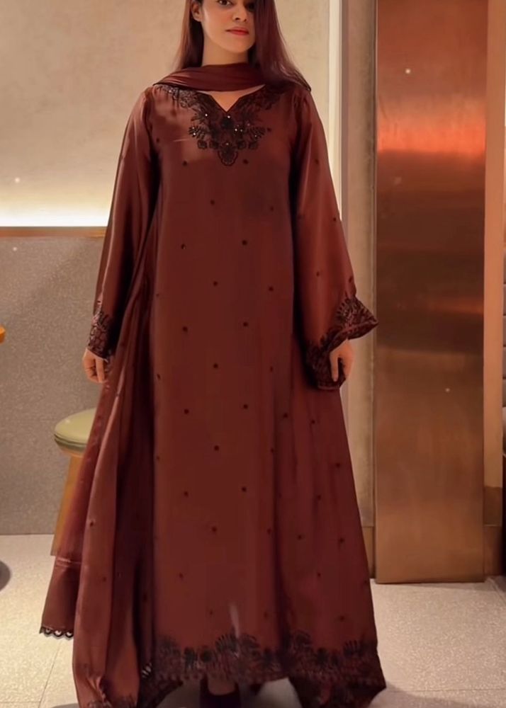 dananeer mobeen viral kaftan set