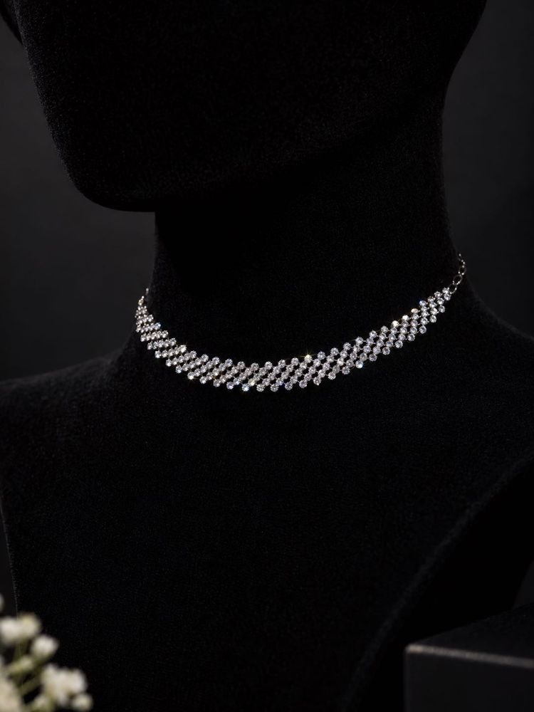 shimmering silver-tone rhinestone choker necklace
