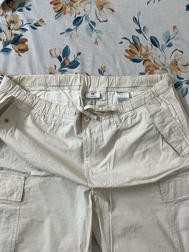 H&amp;M Beige Cargo Pants