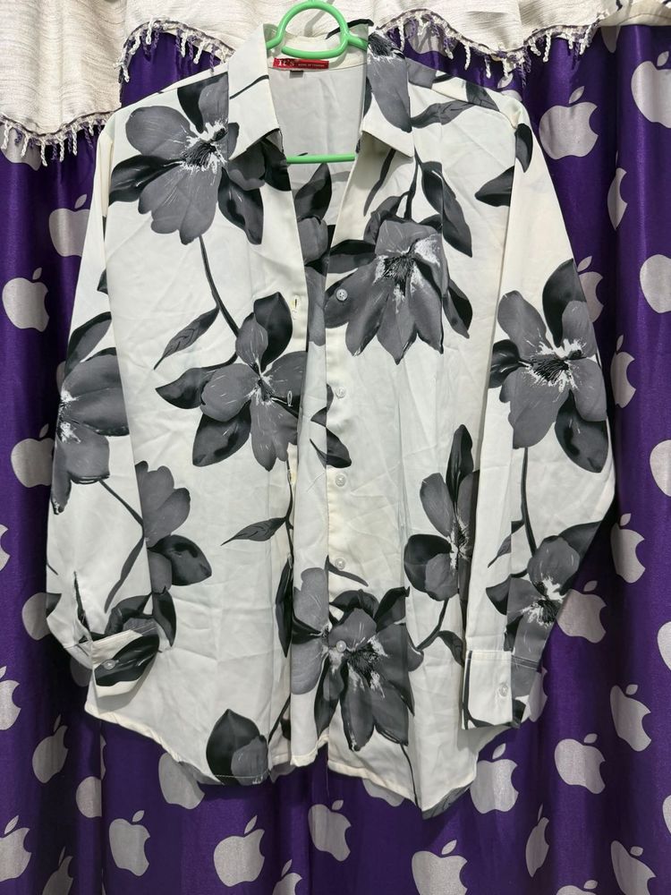 Chic Floral Print Button-Up Shirt