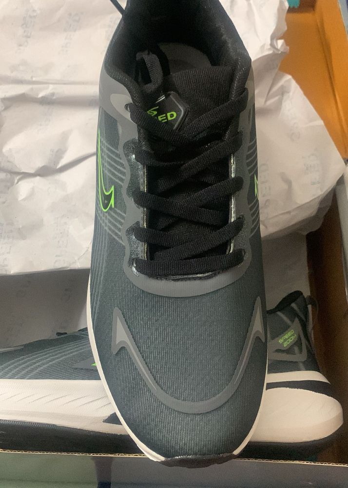 Speed Bond Running Shoes