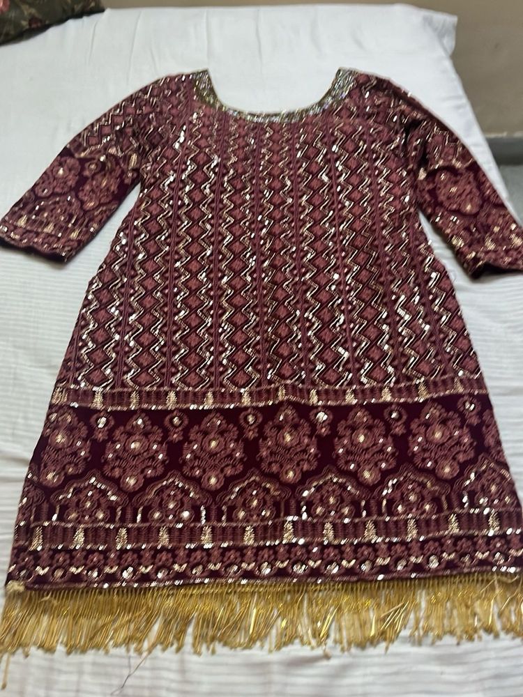 Embroidered Kurta with Tassel Hem