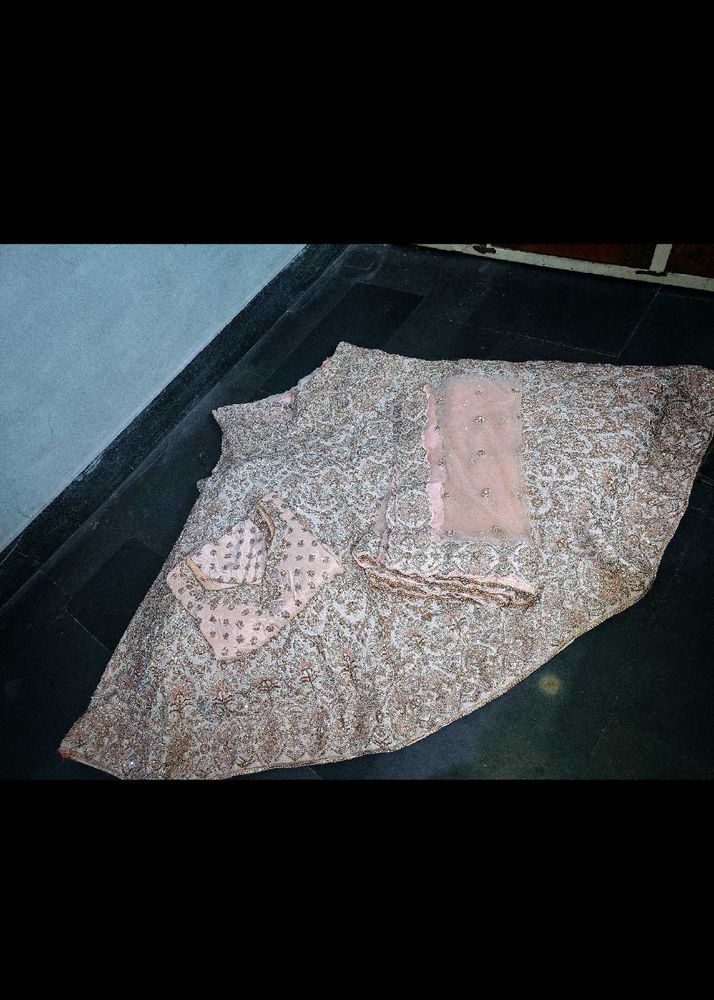 zardozi dabka lehenga