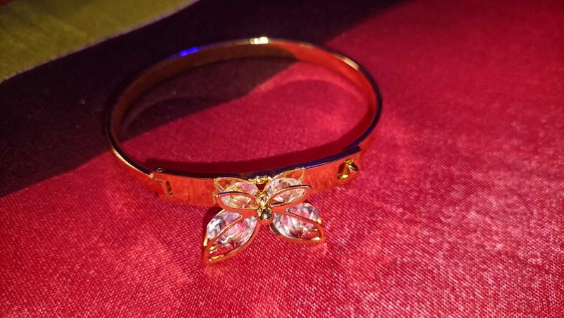 Elegant Butterfly Bracelet