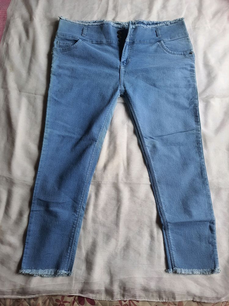 High-Waisted Frayed Hem Jeans