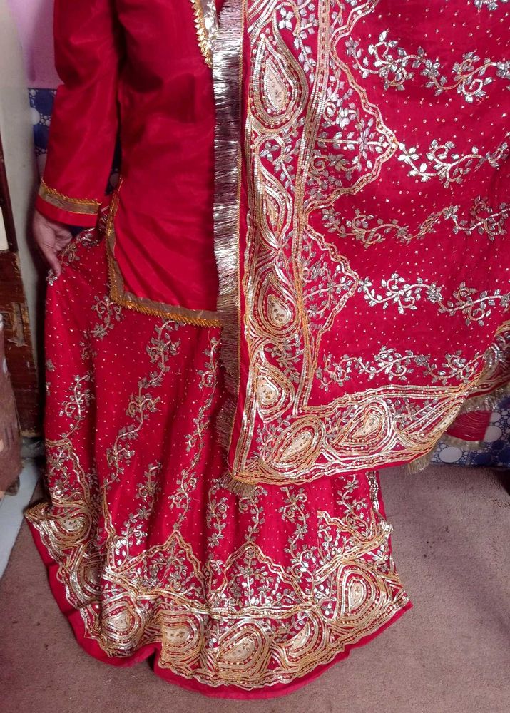 Antique 90s Bride Lehenga