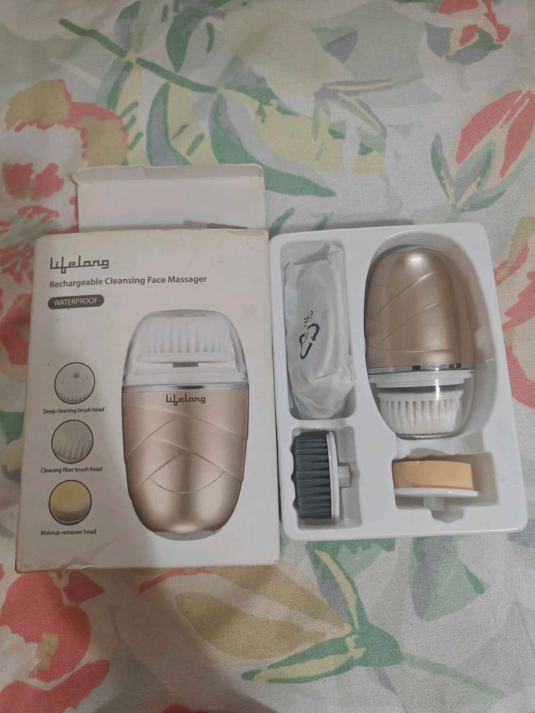 Rechargeable Cleansing Face Massager