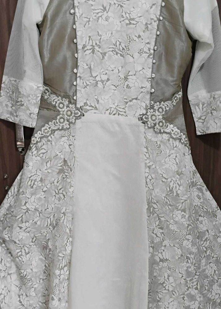 Elegant White Lace Maxi Dress