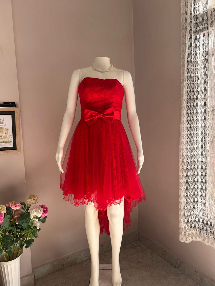 Stunning Red Strapless Bow Dress