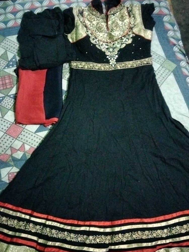 Elegant Black &amp; Gold Anarkali Suit
