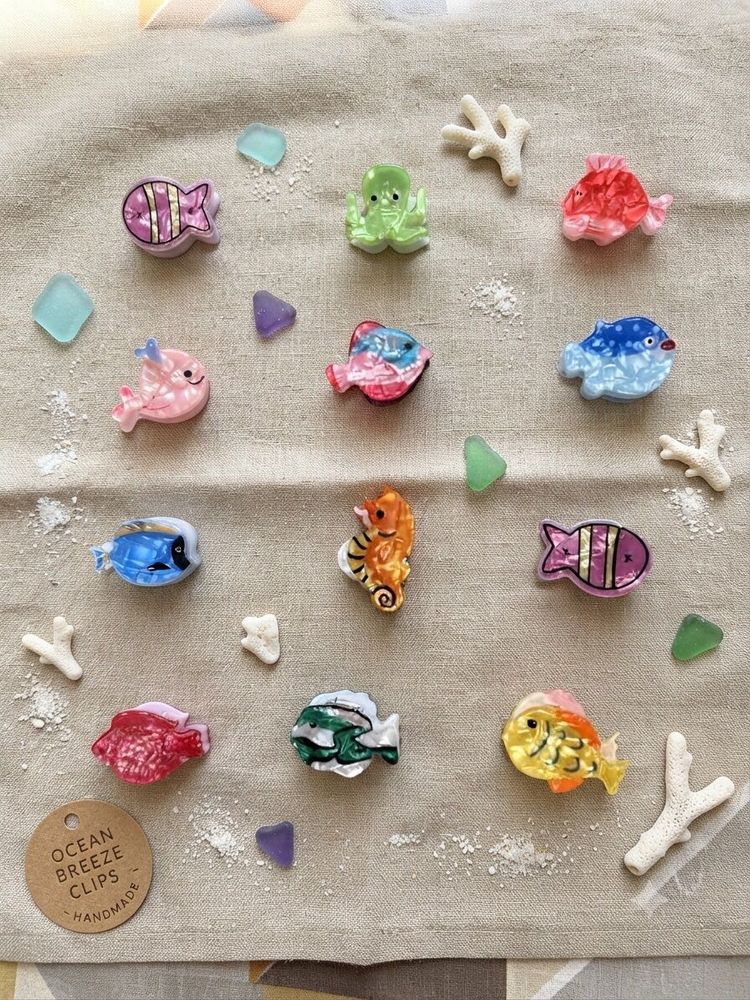 Mini claw clips