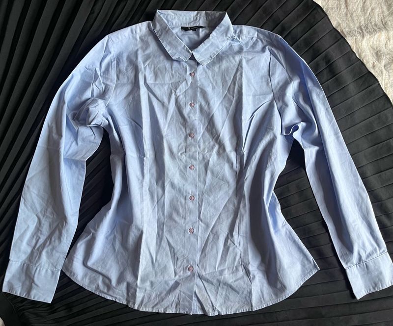 Light Blue Classic Button-Up Shirt