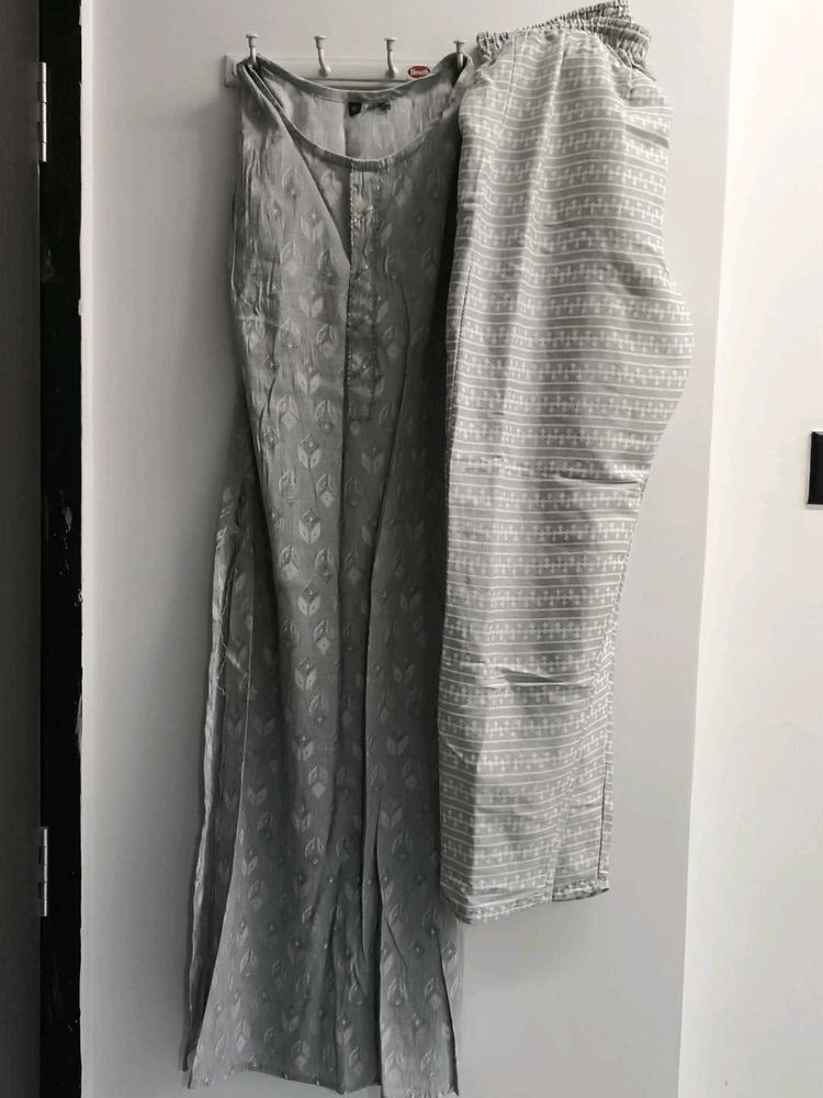Elegant Grey Kurta Set