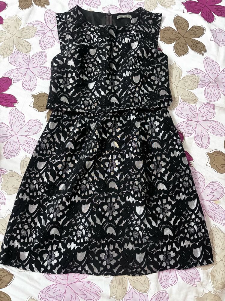 Elegant Black Lace Dress