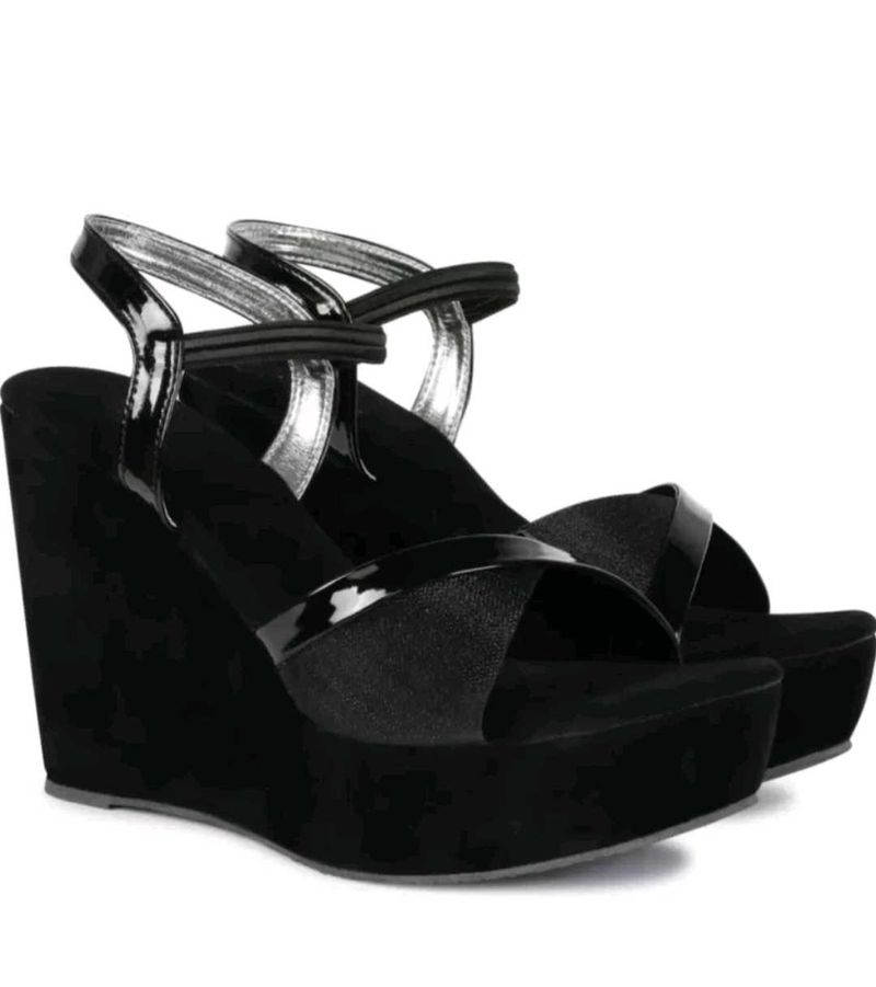 Free Delivery Women's Black Wedges