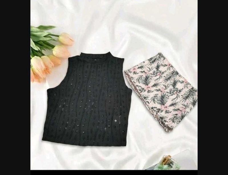 Chic Black Sleeveless Top