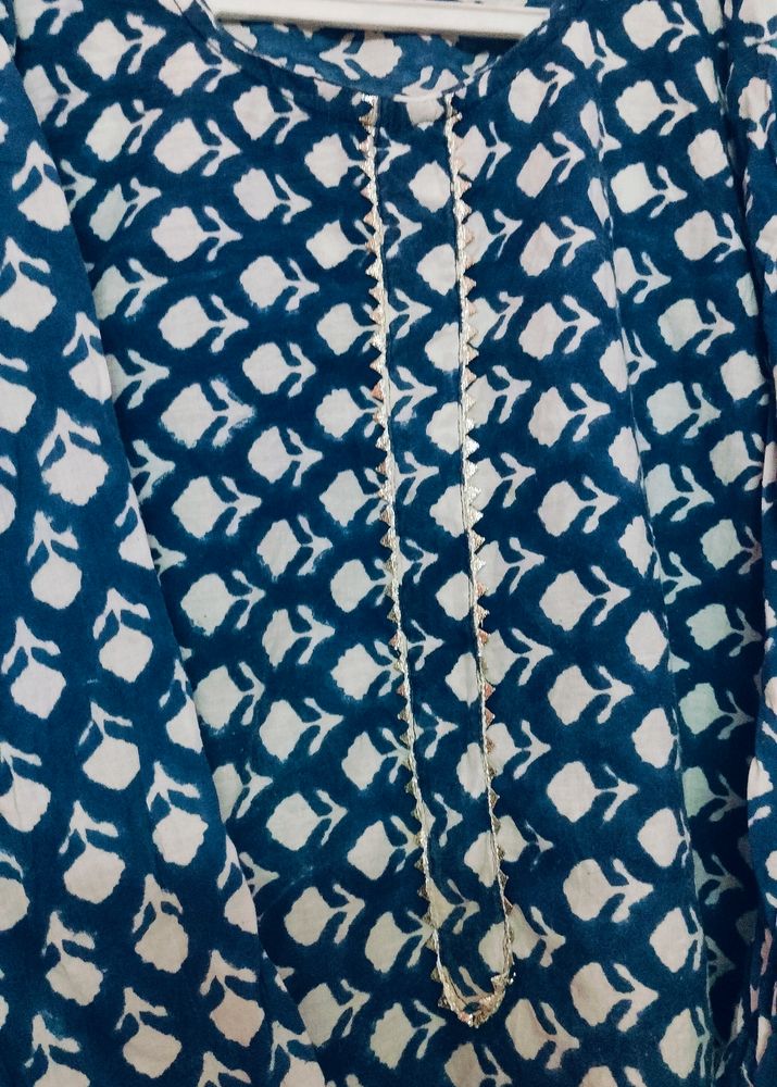 Blue &amp; White Print Kurti