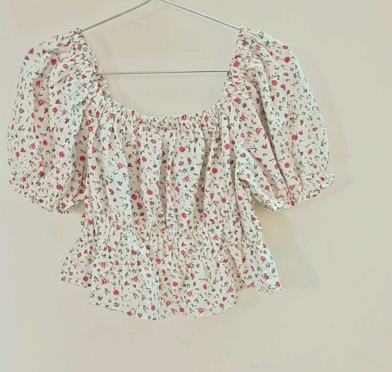 Floral Print Puff Sleeve Top
