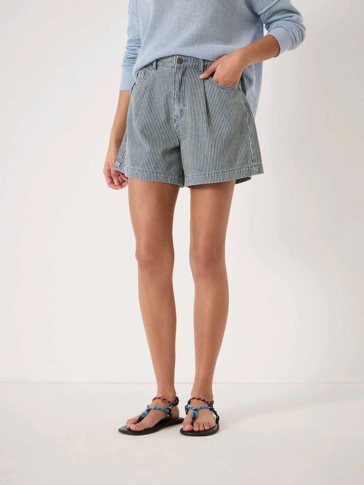 Lee || Vintage Pinstripe Shorts