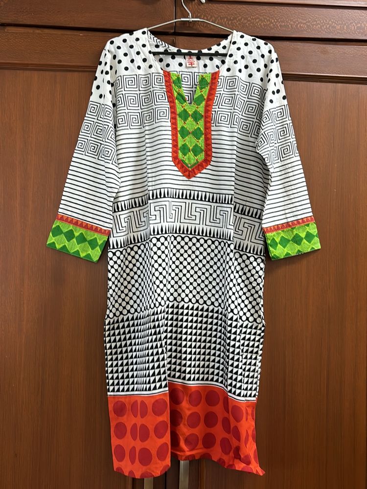 Cotton Women Kurta - Geometric