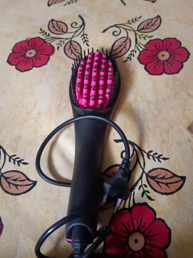HQt Hair Straightener Brush Free Size