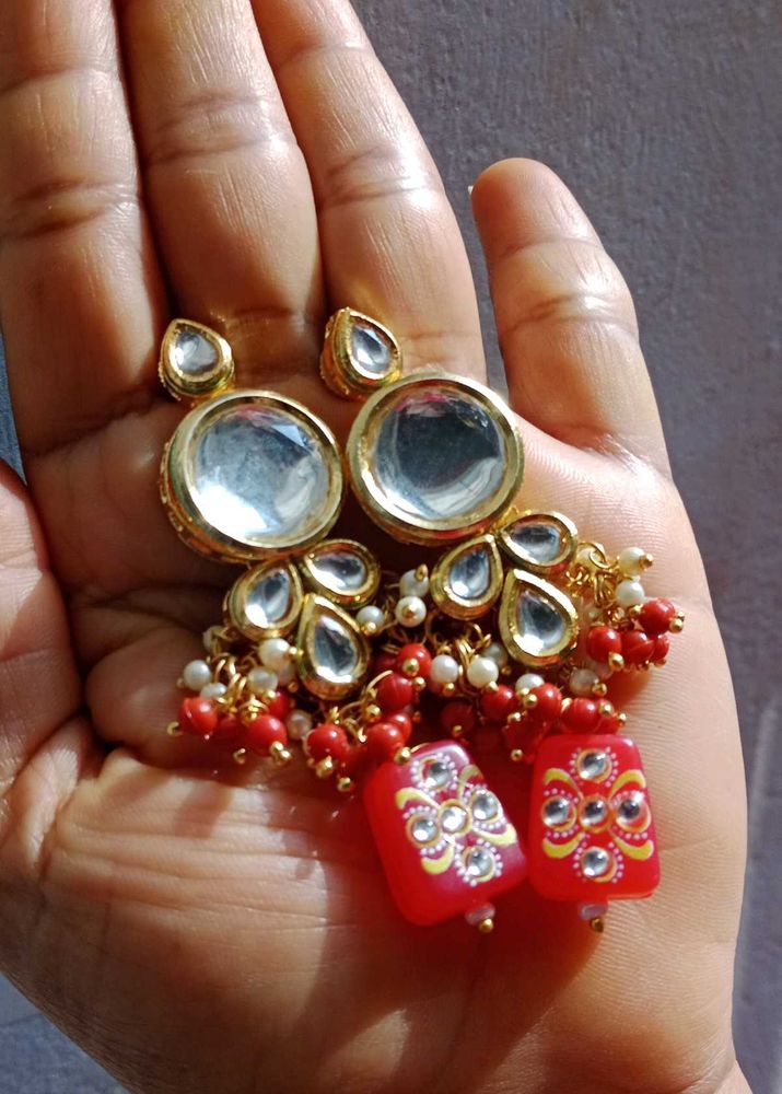 Stunning Kundan Earrings And Choker necklace Set
