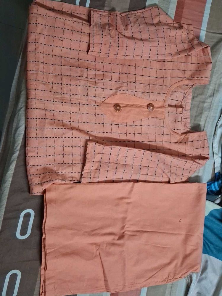Stylish Peach Checkered Kurta Set