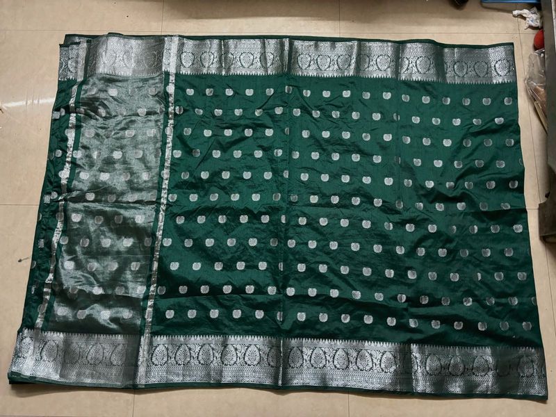 Elegant Dark Green Banarasi Silk Saree