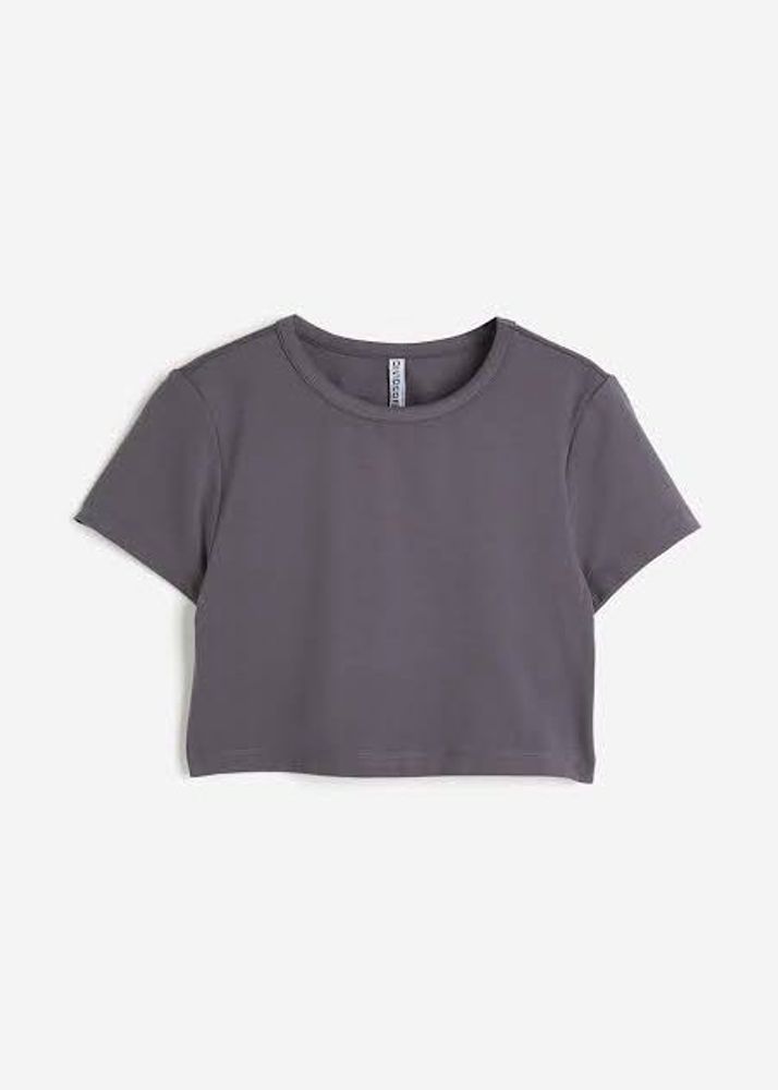H&amp;M Grey Cropped Tee