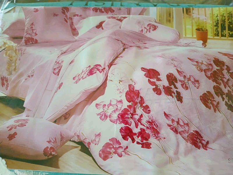 Bedsheet With Two Pillows