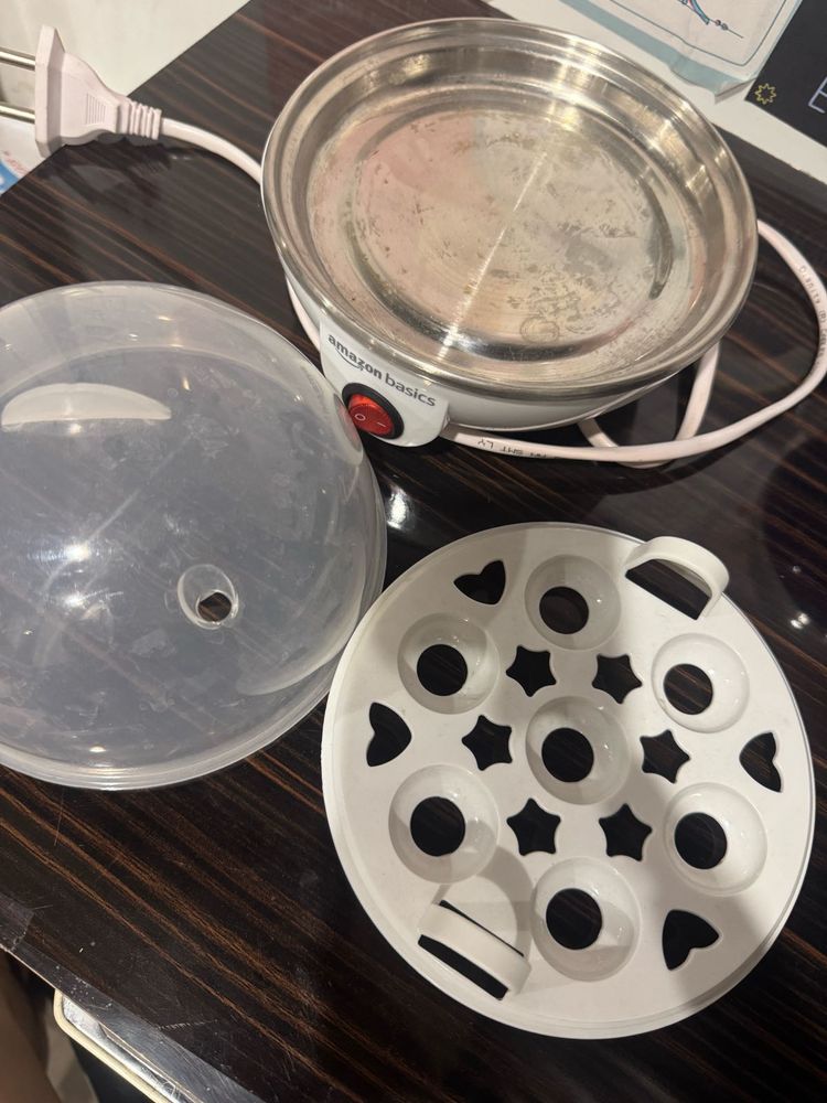 Amazon Basics Egg Cooker