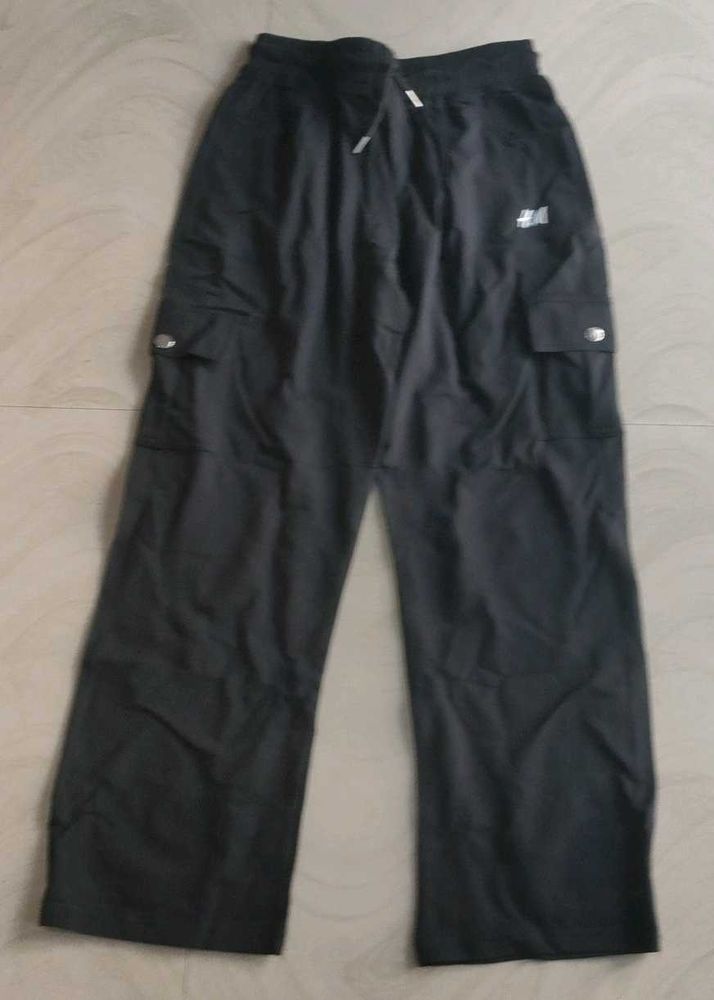 H&amp;M Black Cargo Pants
