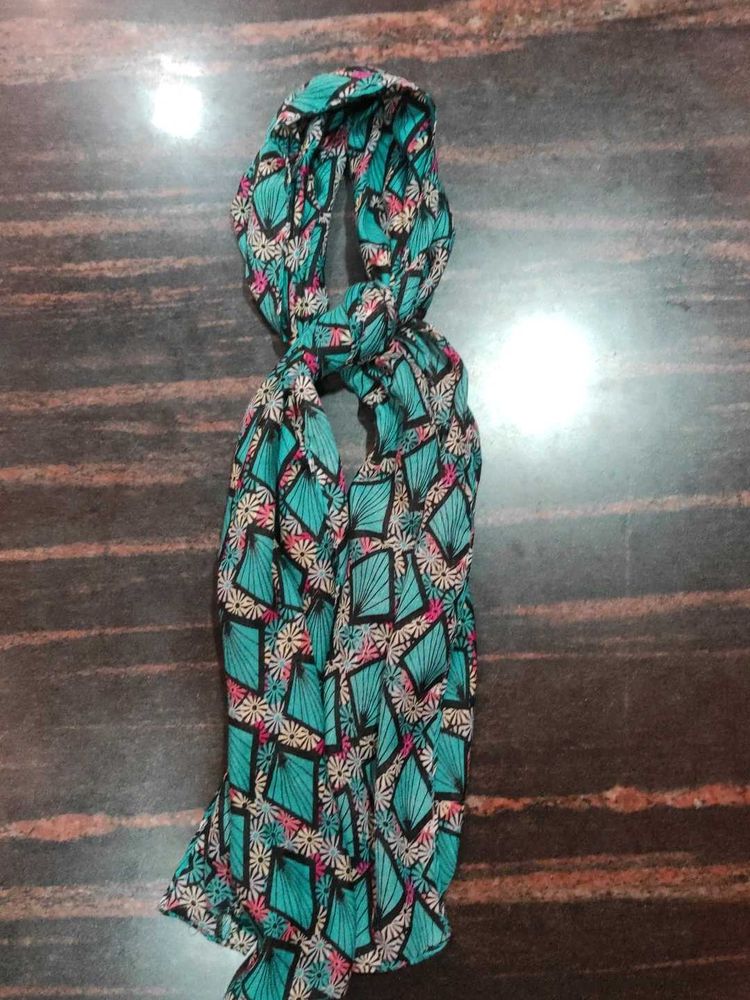 Stylish Teal Scarf with Geometric Print