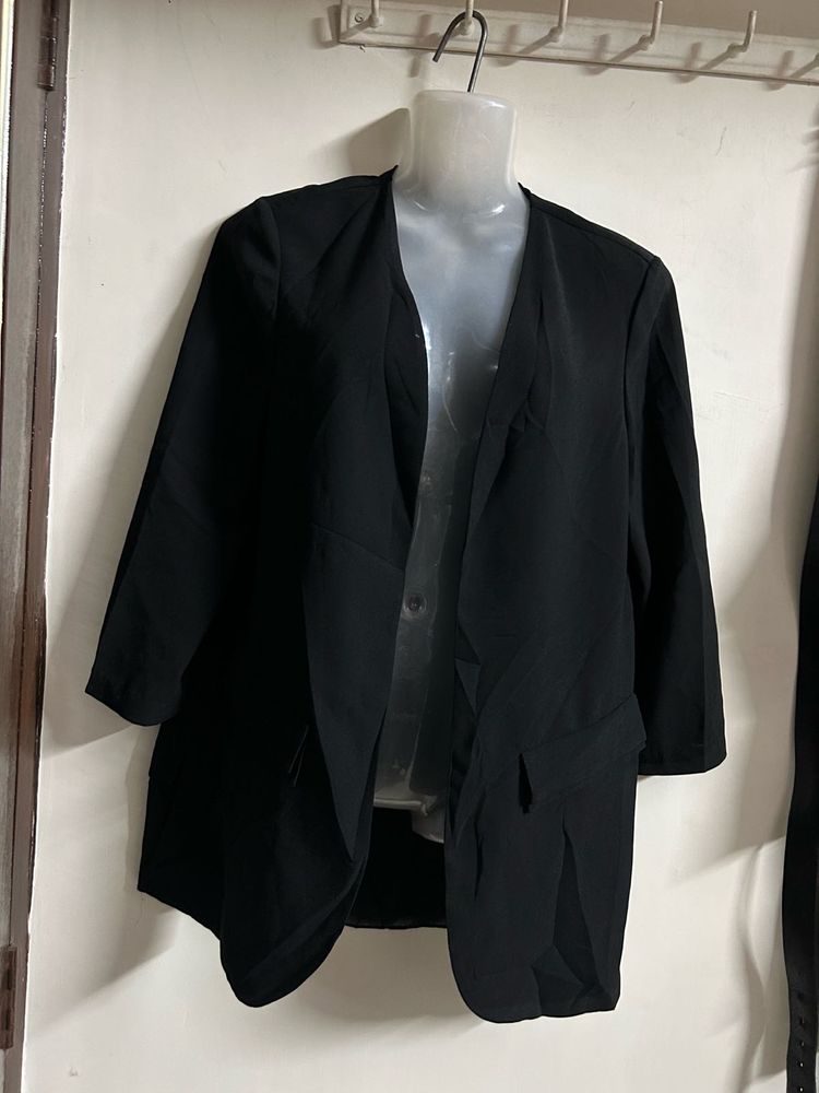 Chic Black Open Front Blazer