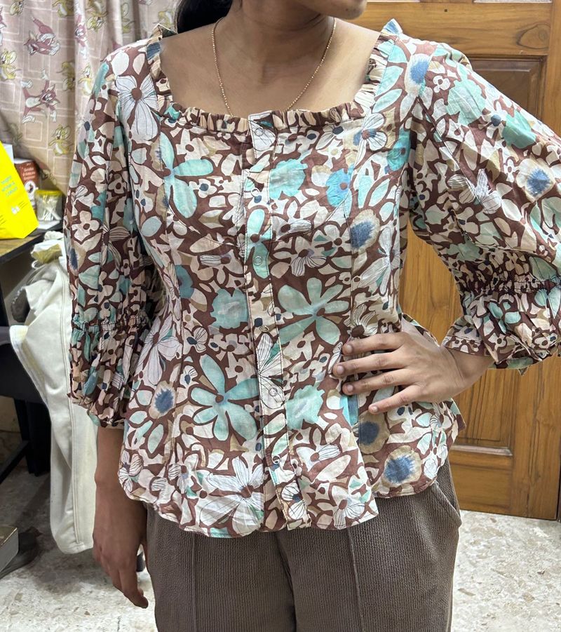 Floral Print Square Neck Top
