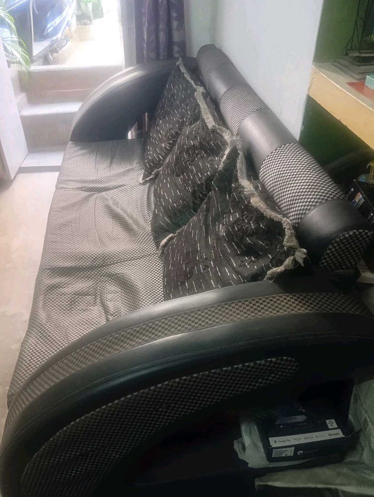 5 seater sofa rexin