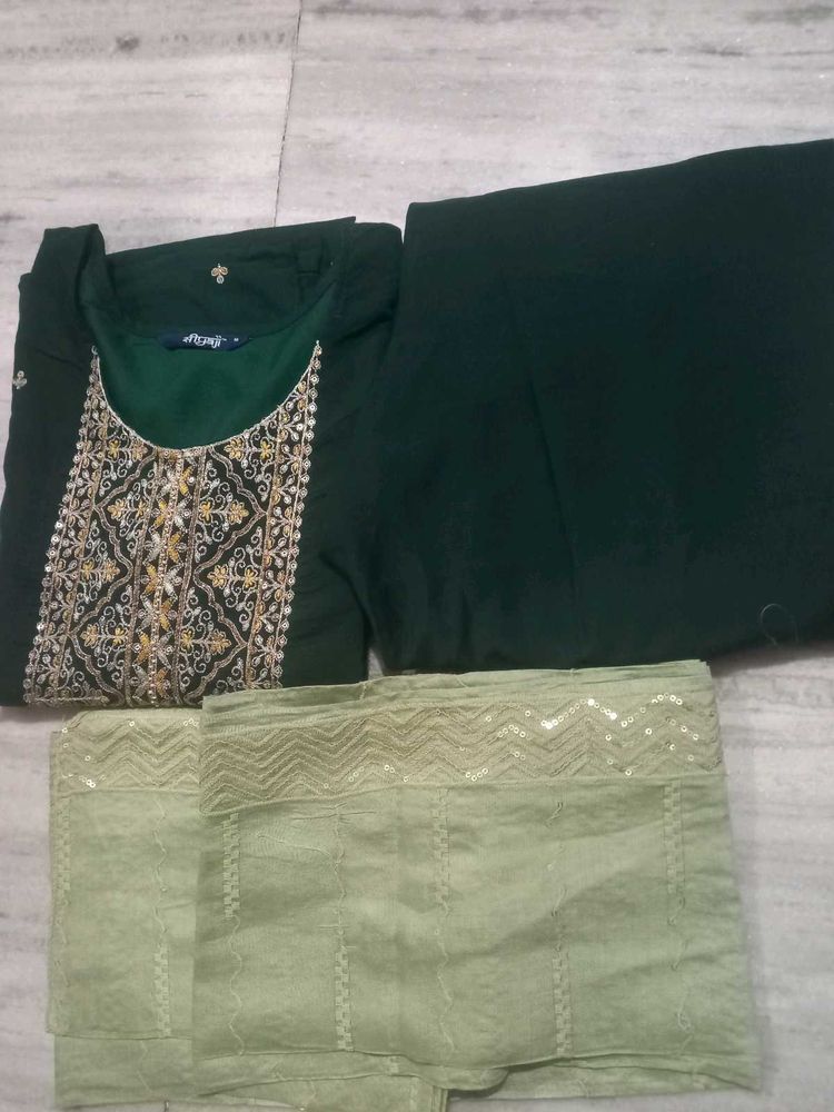 Elegant Green Kurta Set with Dupatta
