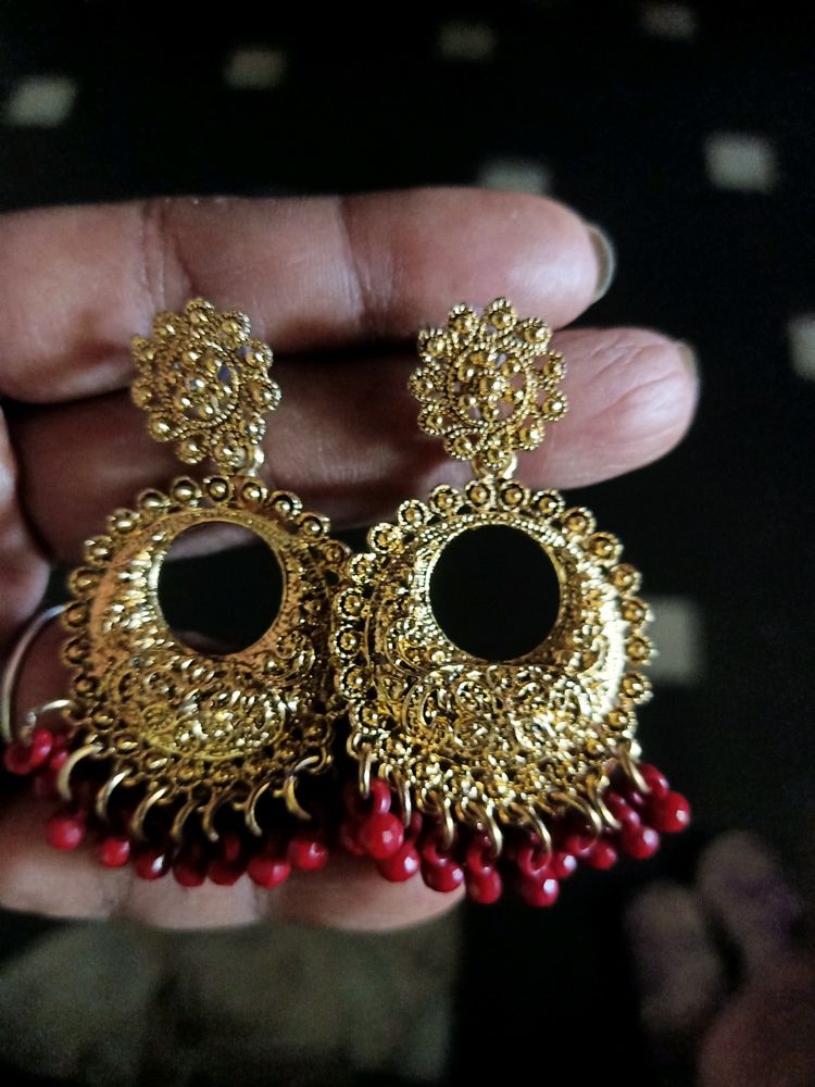 Earings
