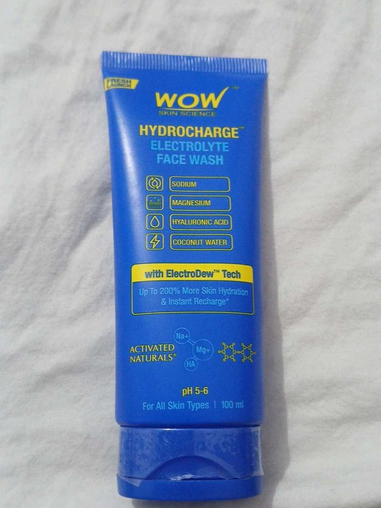 WOW Hydrocharge Electrolyte Face Wash