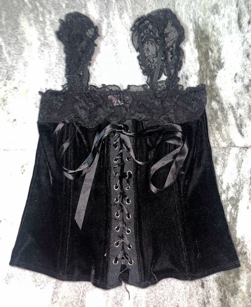 ❗️ 5% sale black lacey grunge / gothic corset🖤